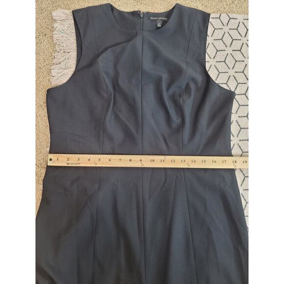 BANANA REPUBLIC SLEEVELESS BLACK BASIC WORK KNIT MIDI DRESS, SZ 14 - Picture 11 of 12